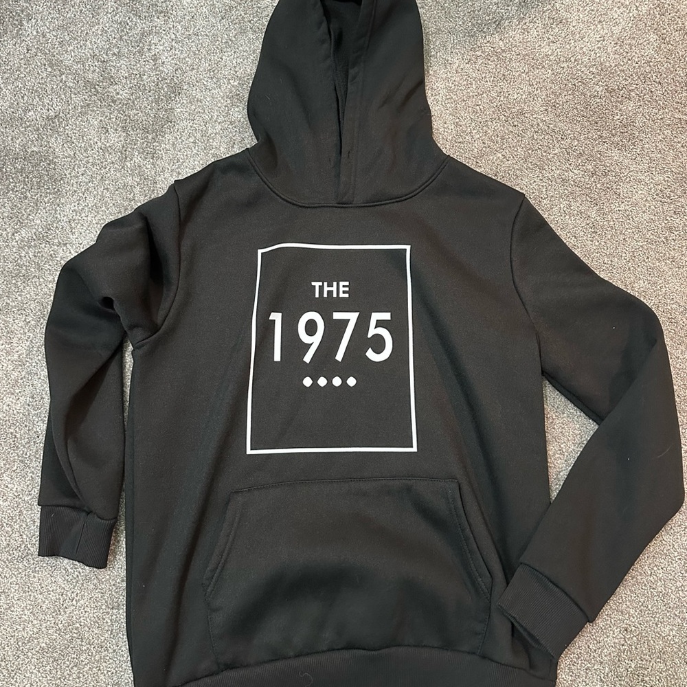 Black Hoodie  'The 1975'